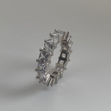 Load image into Gallery viewer, YRIS RING